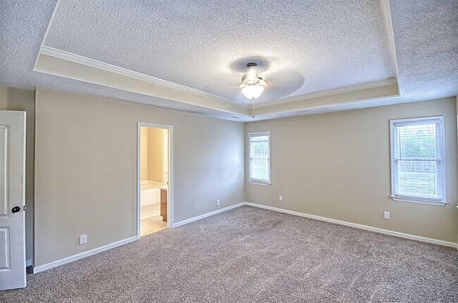 Building Photo - 123 Bordeaux Ln