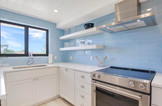 Building Photo - 420 Celestial Way