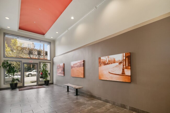 Building Photo - 1bd/1ba Seattle Condo