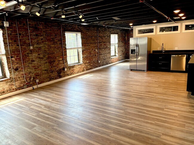 Primary Photo - Brick & Beam Lofts