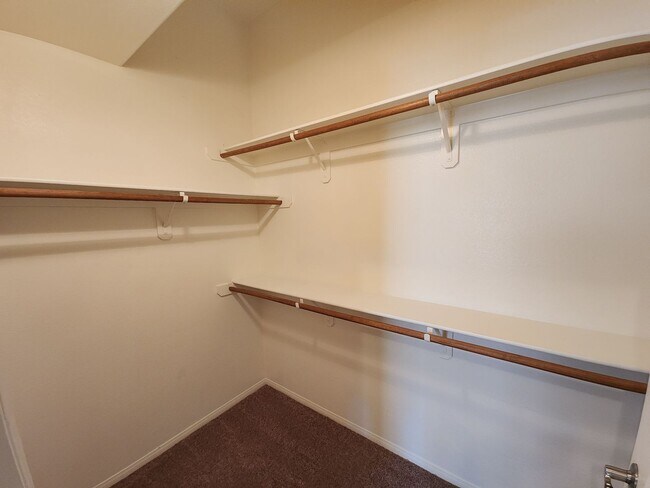 Building Photo - Beautiful 2 Bedroom / 2 Bath 1st floor Condo Unit in Sunset Cliffs.