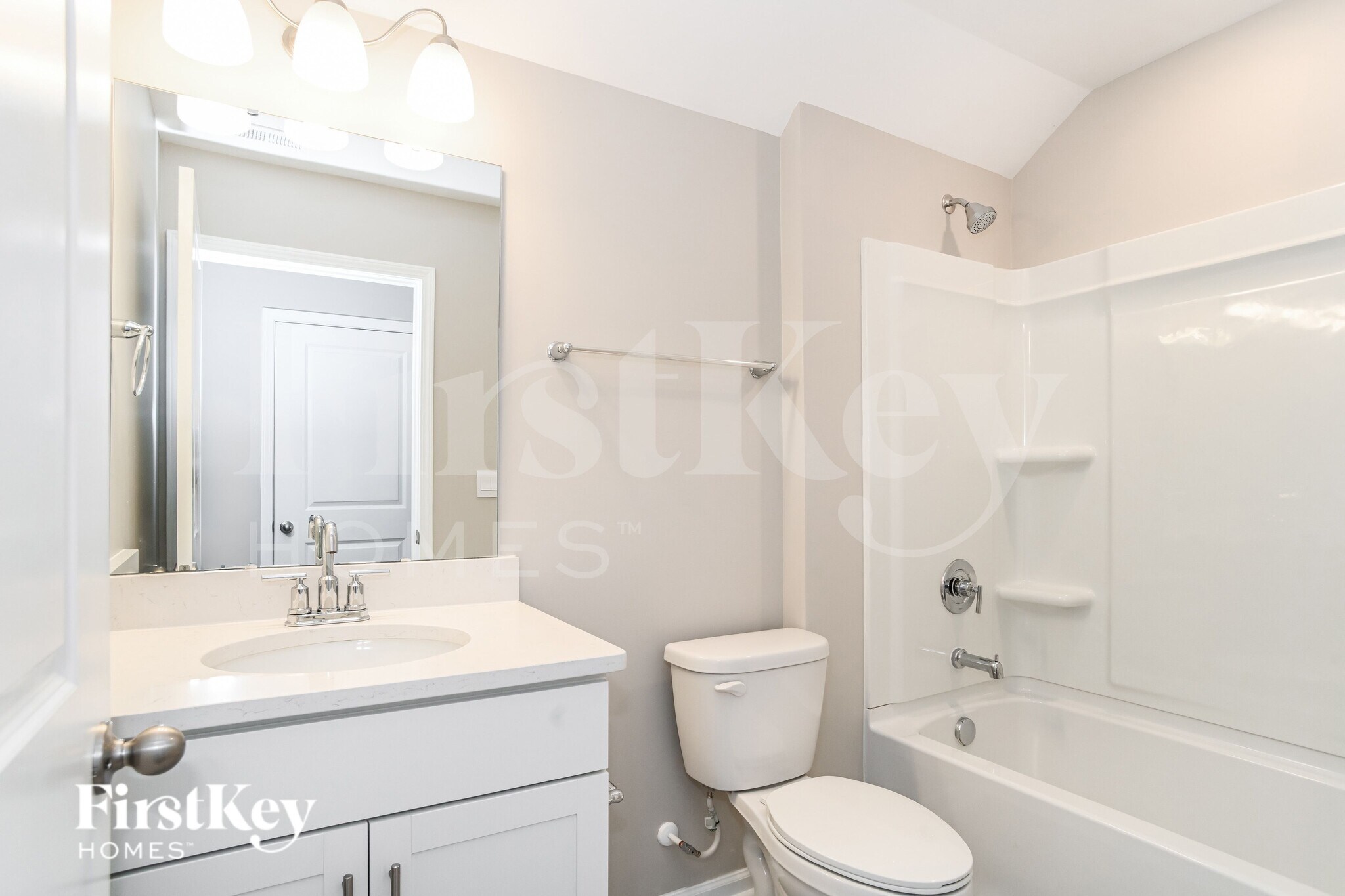 Building Photo - 126 Ari Ave