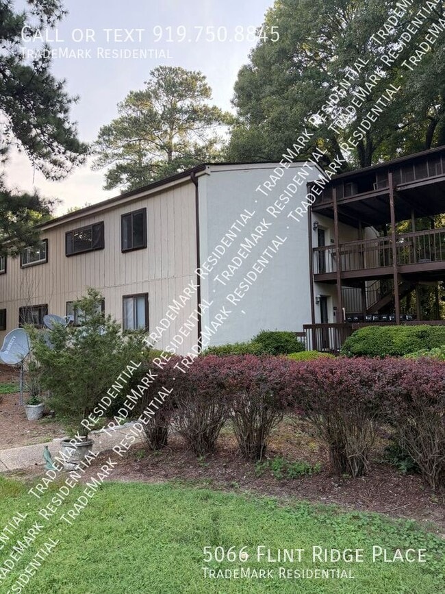Building Photo - 5066 Flint Ridge Pl