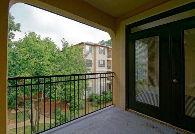 Building Photo - Brookhaven/Buckhead 2BR