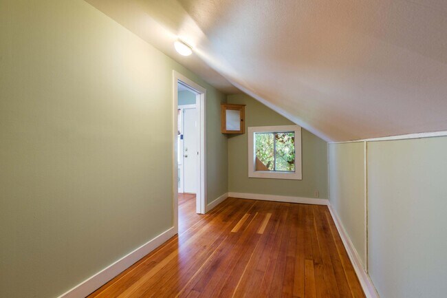 Building Photo - 1119 Tijeras Ave NW