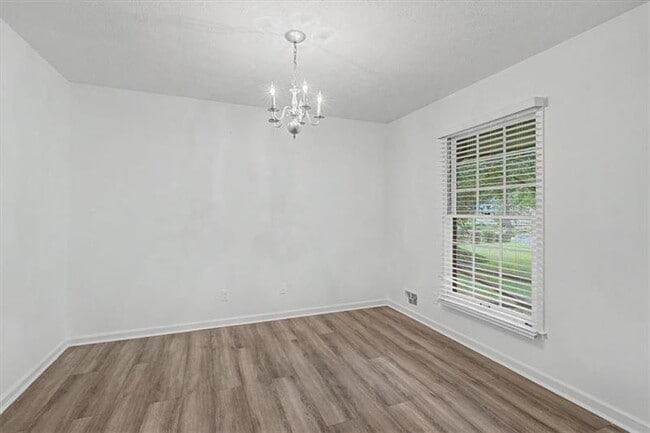Building Photo - 2985 Fredrick Dr