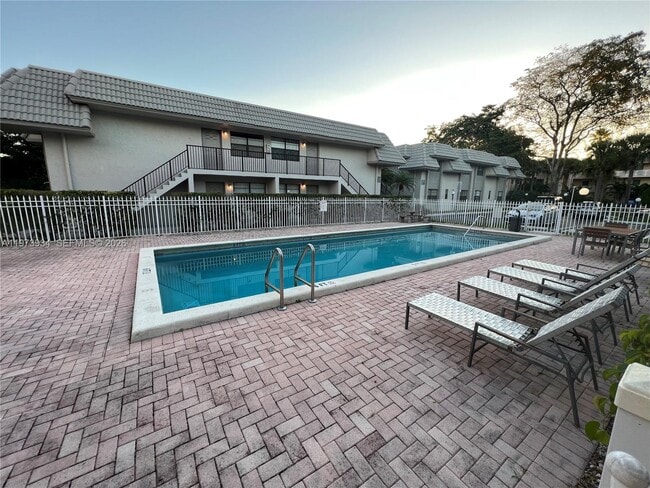 Building Photo - 3215 NW 102nd Terrace