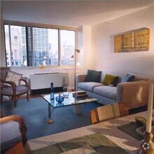 Building Photo - 66 W 38th St