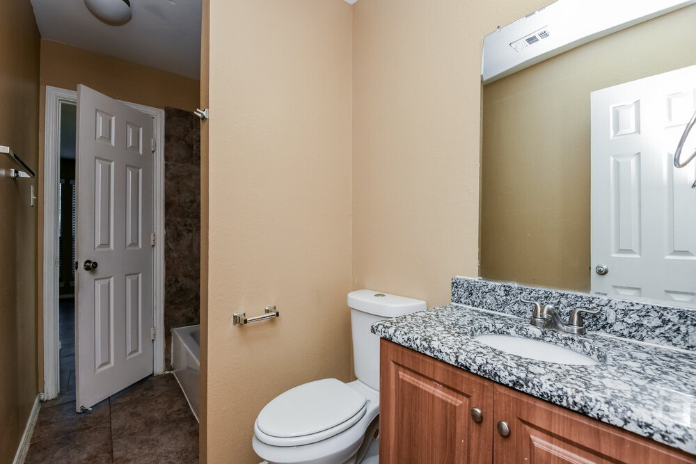 Building Photo - 1901 Belshire Ct