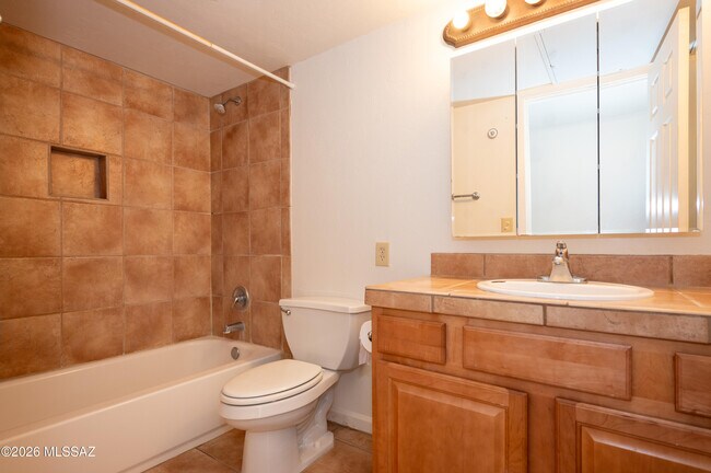 Building Photo - 6255 N Camino Pimeria Alta