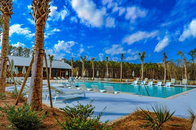 Building Photo - Coming Available!