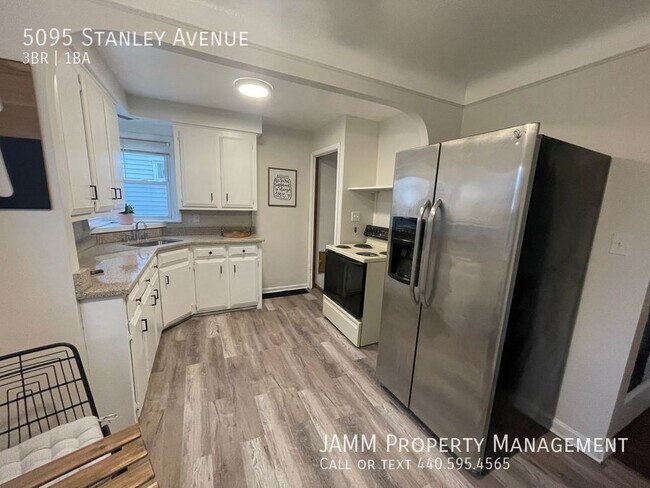 Building Photo - Maple Heights: SINGLE FAMILY 3-Bedroom