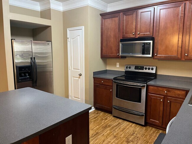 Building Photo - Simpsonville, 4bd/2.5ba, 2000+sf