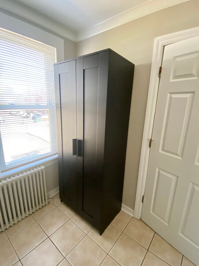 Wardrobe - 119 W State St