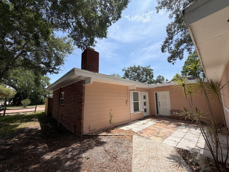 Building Photo - 1 Bed/1 Bath