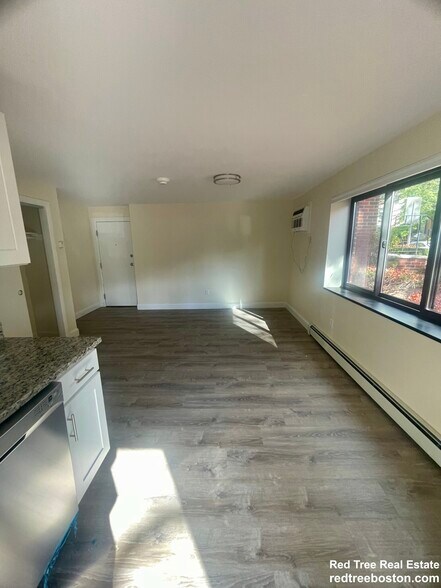 Building Photo - 15 Chester St