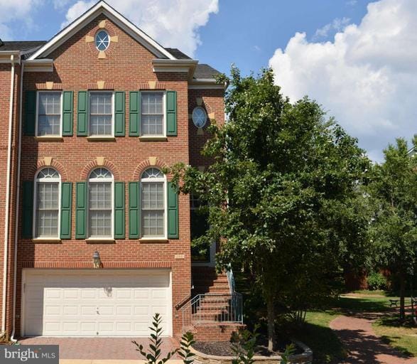 Building Photo - 259 Murtha St