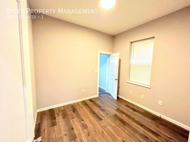 Building Photo - 861 N 43rd St