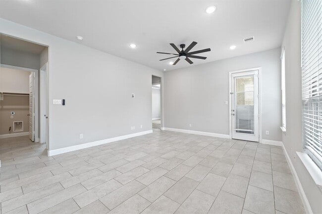 Building Photo - 17710 White Lightning Way