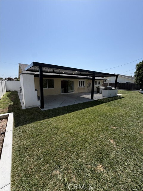 Building Photo - 9197 El Cortez Ave