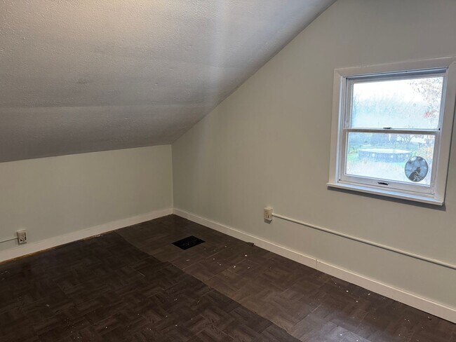 Building Photo - 983 US HWY 11