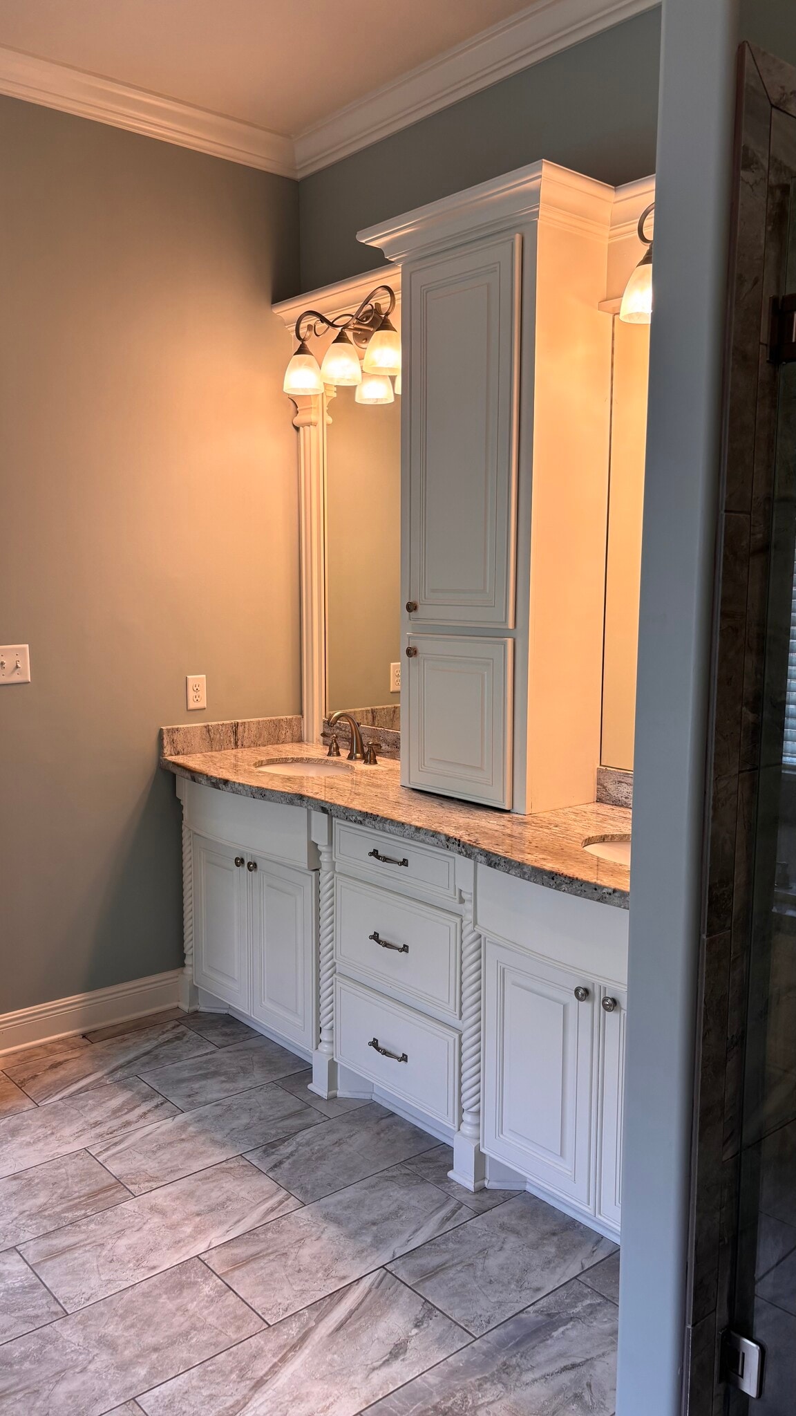Master bath - 5807 Fire Willow Dr