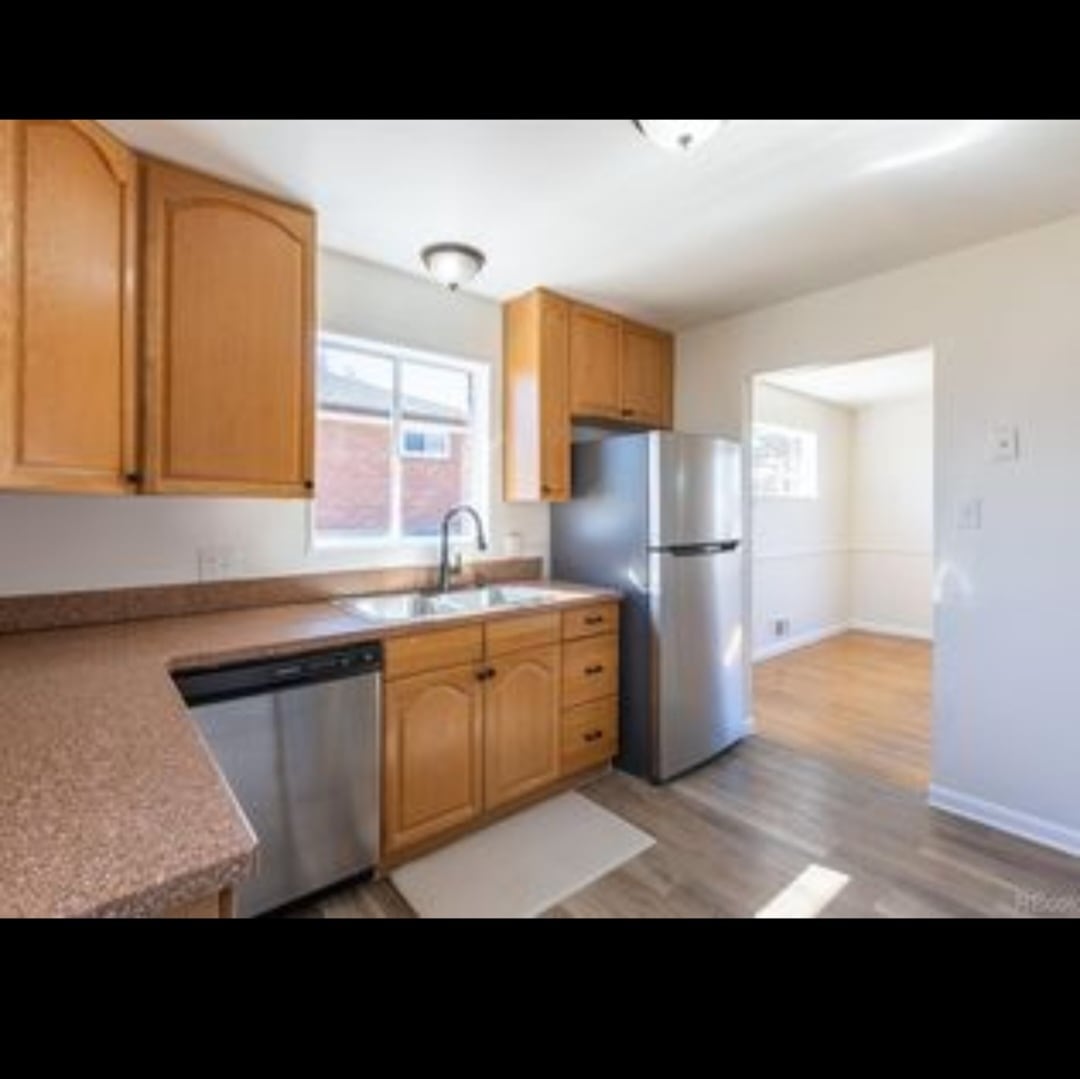 Building Photo - 10454 Grant Dr