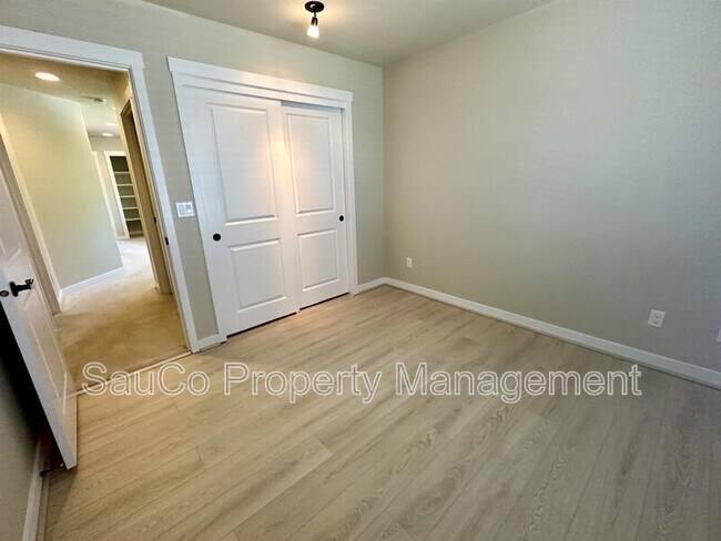 Building Photo - 456 SW 203rd Terrace