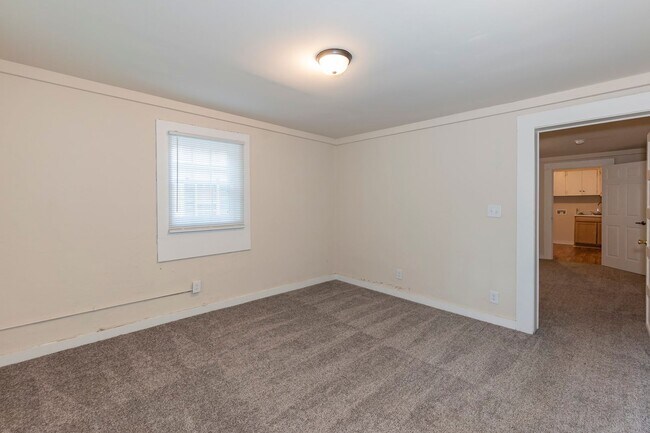 Building Photo - Edgerton Duplex 2