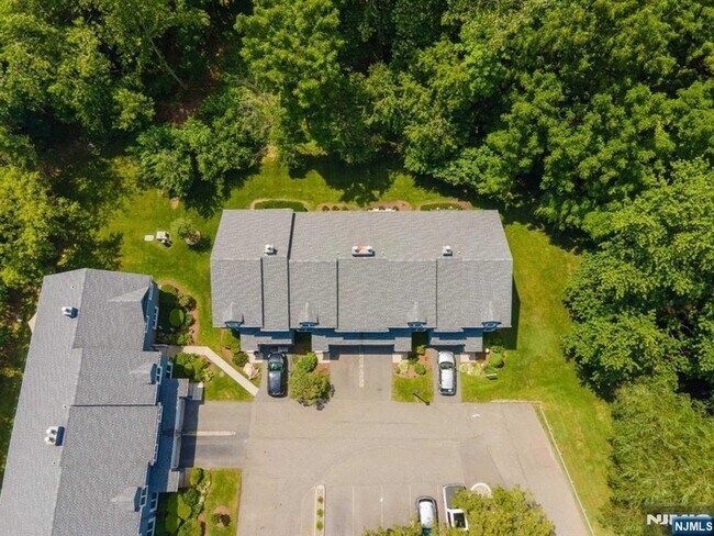 Building Photo - 6-04 Cross Meadows