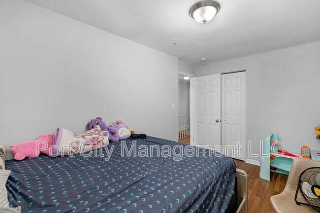 Building Photo - 944 Dalton Ave