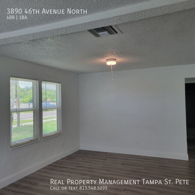 Building Photo - ***THE PERFECT ST PETE REHAB***