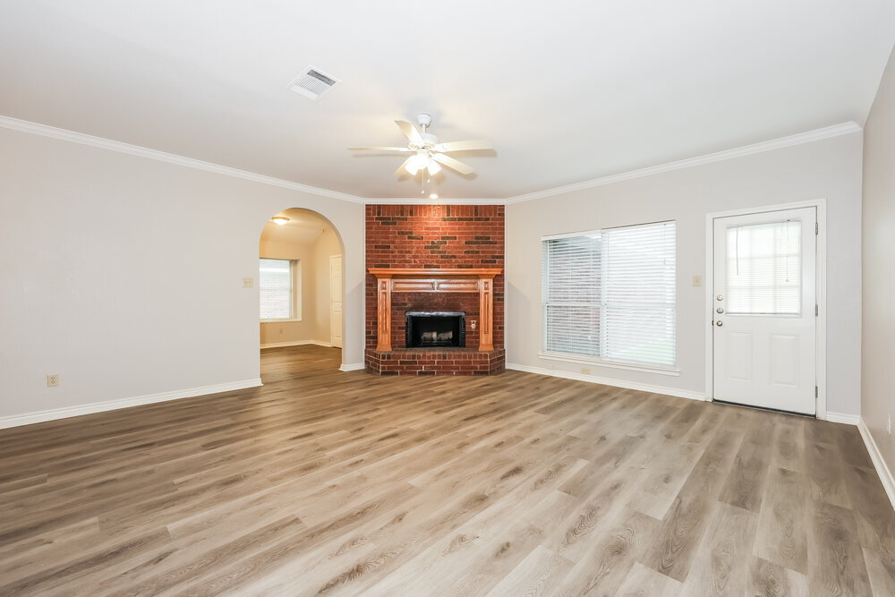 Building Photo - 7605 Colfax Dr