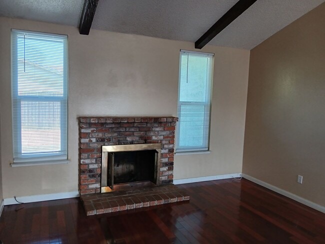 Building Photo - 400 Mokelumne Dr