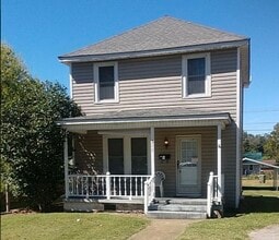 Building Photo - 311 Monroe St