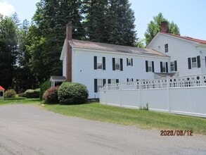 Building Photo - 28 Olcott Ln