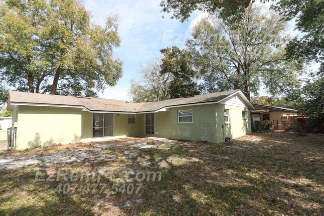 Building Photo - 858 Bishop Dr