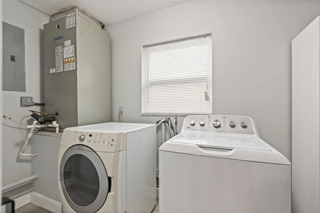 Building Photo - 8930 NW 23rd St