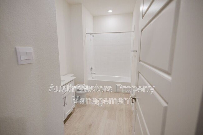 Building Photo - 413 Millbrook Blvd