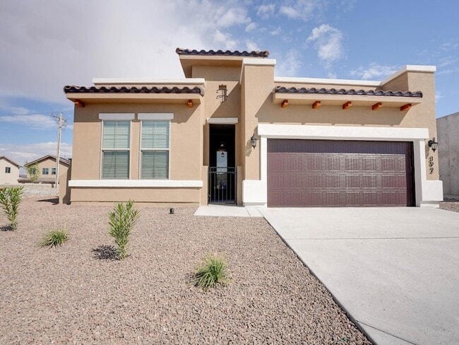 Building Photo - 392 Frodsham St