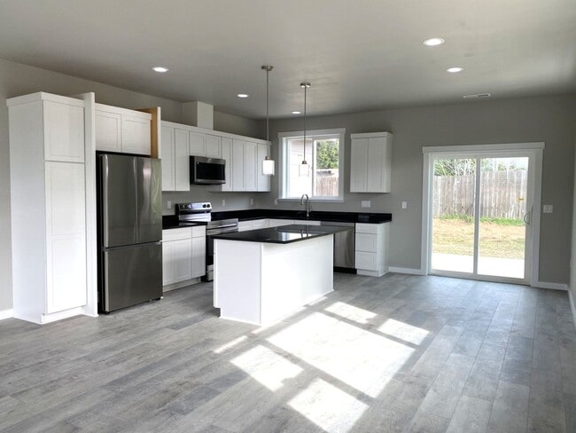 Building Photo - 2026 New Home in Dallesport