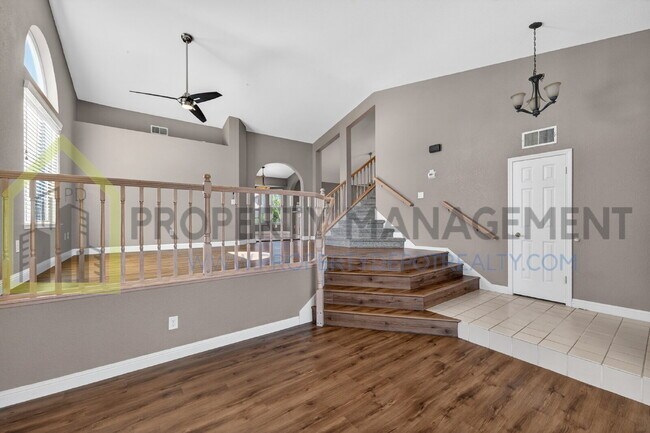 Building Photo - Spacious 3-Bedroom, 3-Bath Home Available