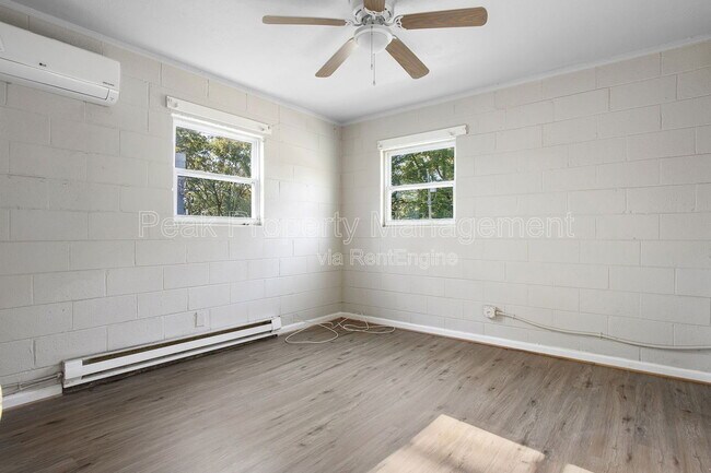 Building Photo - 925 N 20th St