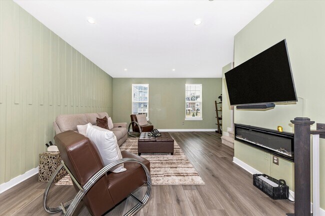 Building Photo - 166 Drydock Wy