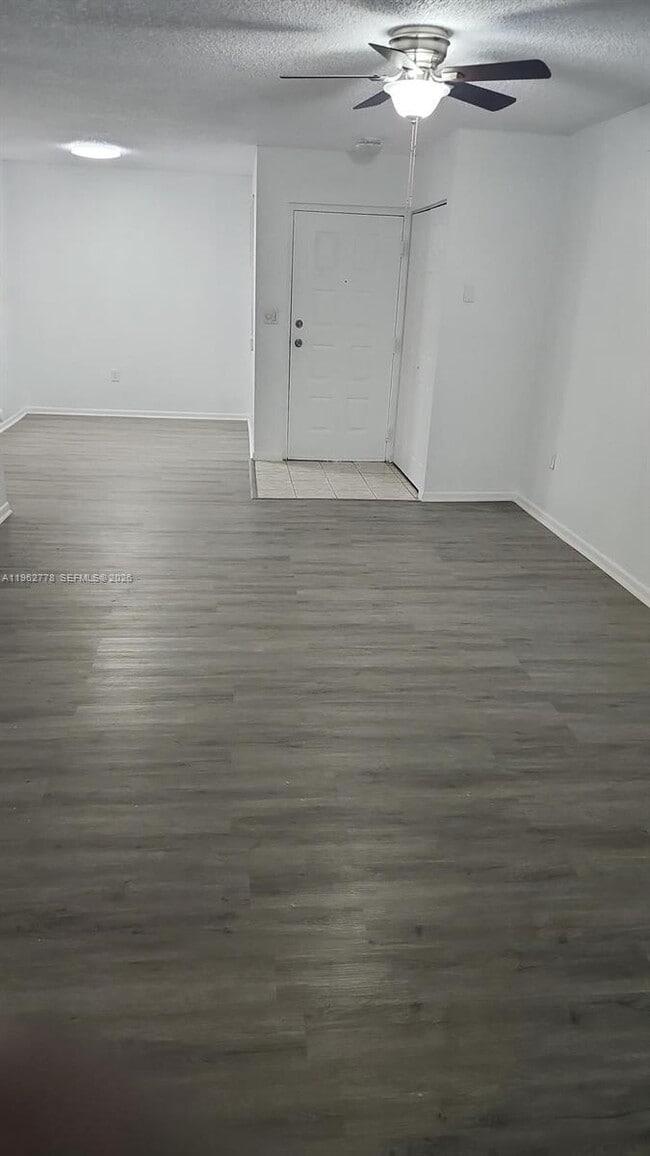 Building Photo - 2850 N Oakland Forest Dr