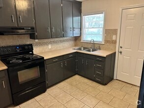 Building Photo - Cozy Echo Hills Two Bedroom Duplex