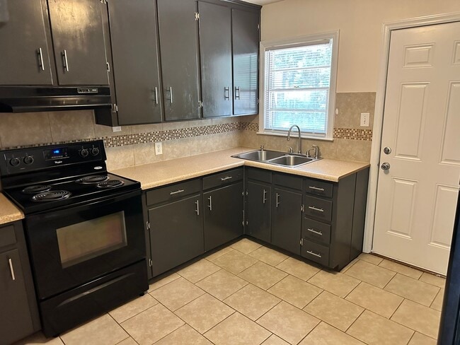Primary Photo - Cozy Echo Hills Two Bedroom Duplex