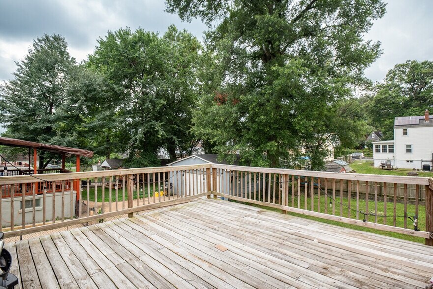 Building Photo - 4205 73rd Ave