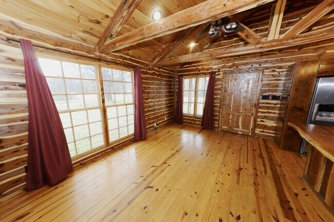 Building Photo - 5287 Carpenters Bluff Rd