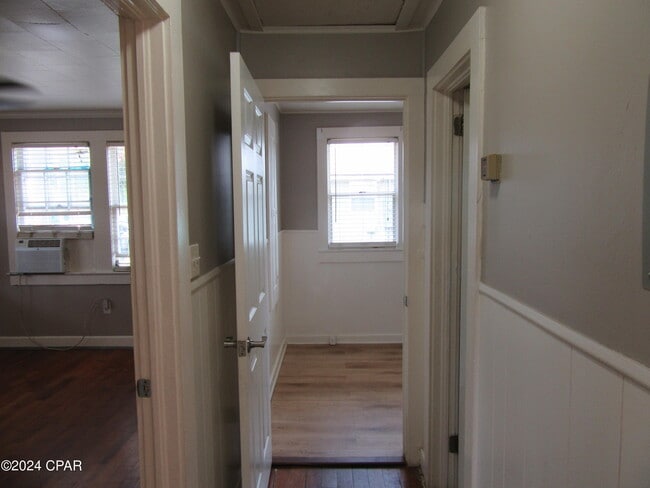 Building Photo - 1708 Louise Ave